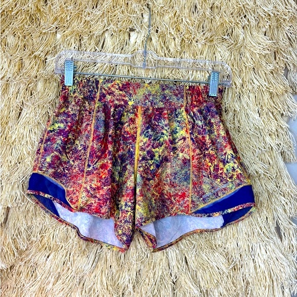 Lululemon SeaWheeze⚡️Hotty Hot High-Rise Lined Short 4" Long⚡️Woodland Sprint⚡️6 - Picture 4 of 15